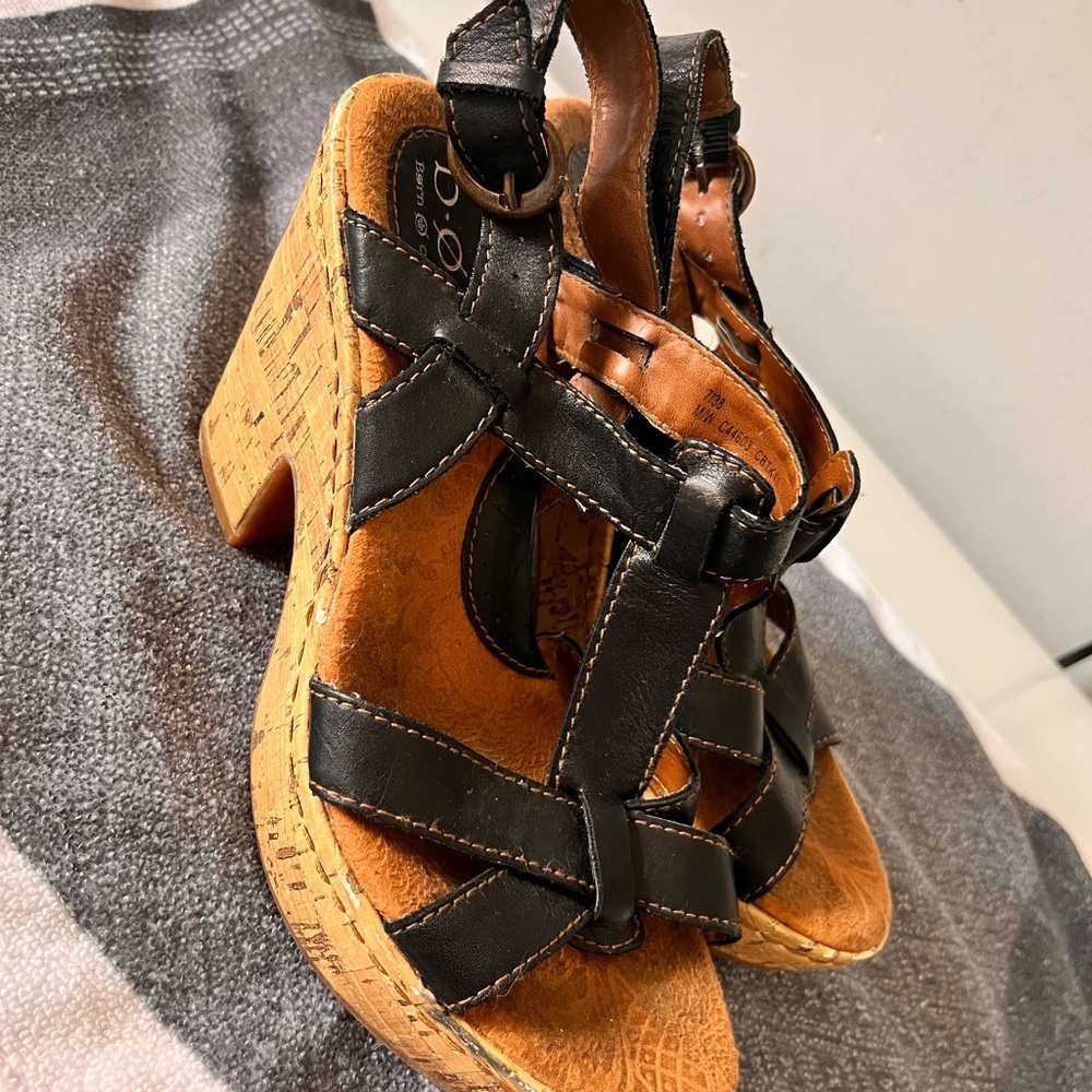 BOC cute and stylish upper leather chunky sandal